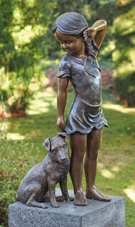 Gartenskulptur "Mädchen mit Hund", Bronze