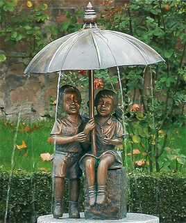 Gartenskulptur / Wasserspeier "Regentag", Bronze
