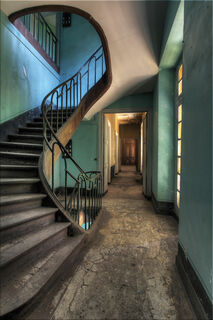 Bild "Used stairs" von Olivier Lacour