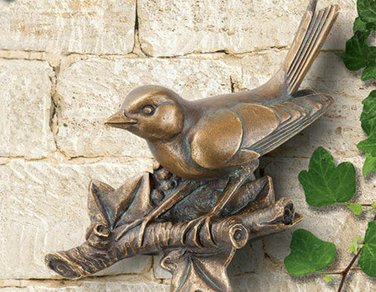 Gartenobjekt / Wandskulptur "Fink", Bronze